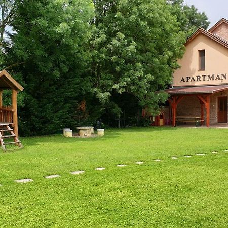 Gyulai-Fuerdo-Apartman Ii. Esterno foto