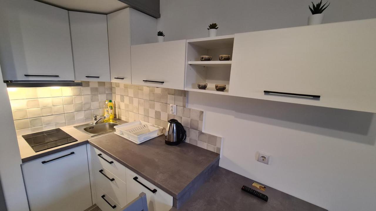Gyulai-Fuerdo-Apartman Ii. Esterno foto
