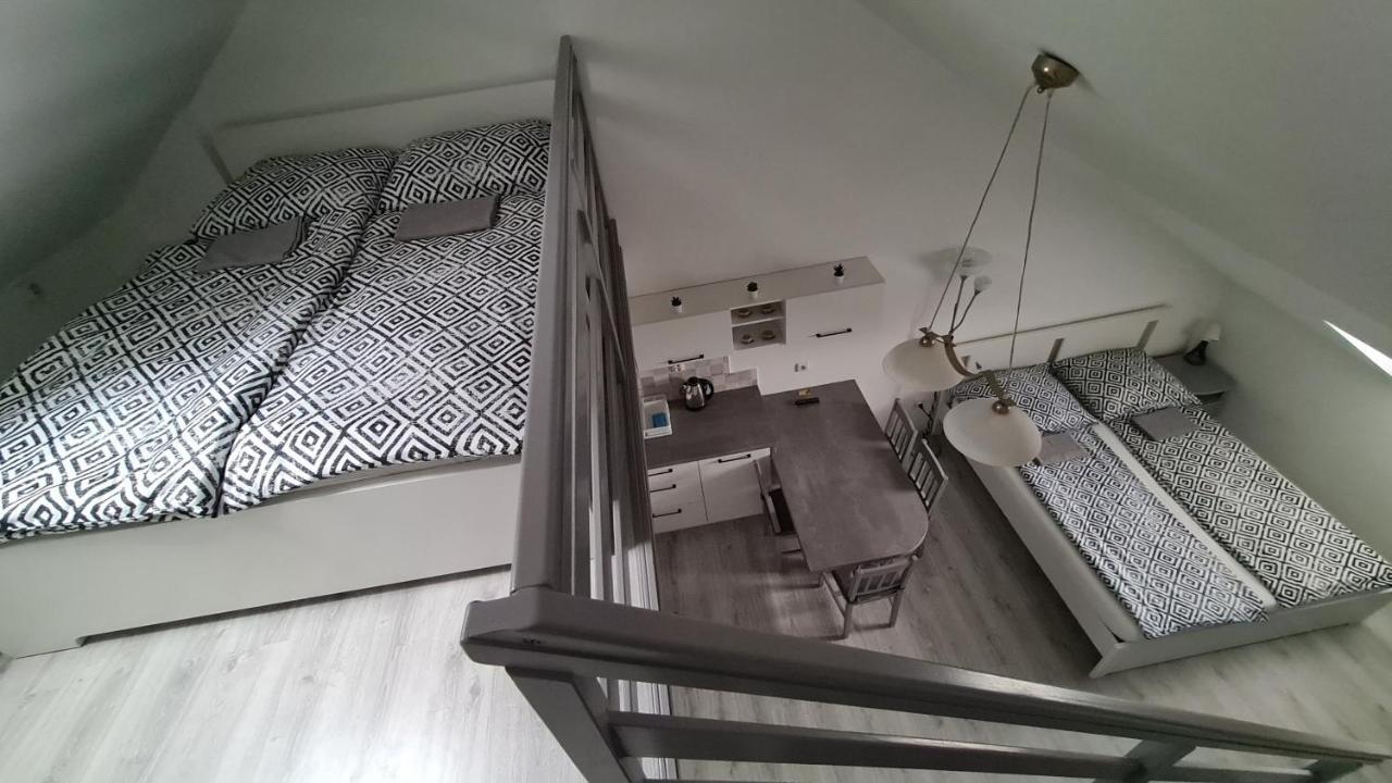 Gyulai-Fuerdo-Apartman Ii. Esterno foto