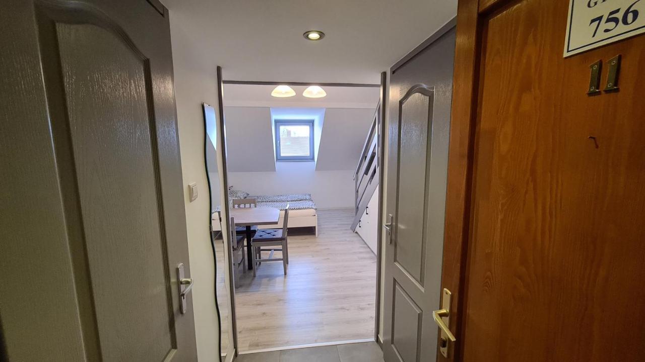 Gyulai-Fuerdo-Apartman Ii. Esterno foto
