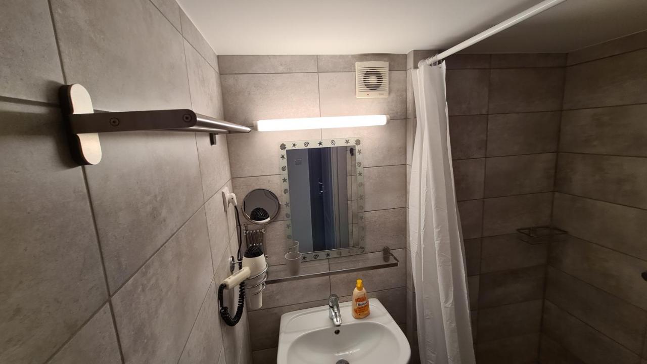 Gyulai-Fuerdo-Apartman Ii. Esterno foto