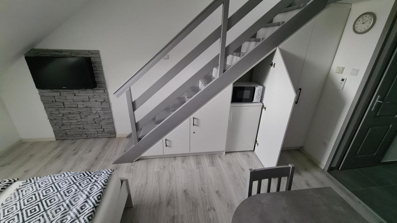 Gyulai-Fuerdo-Apartman Ii. Esterno foto