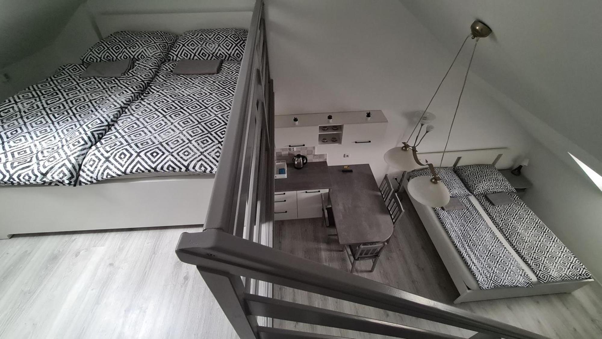 Gyulai-Fuerdo-Apartman Ii. Esterno foto